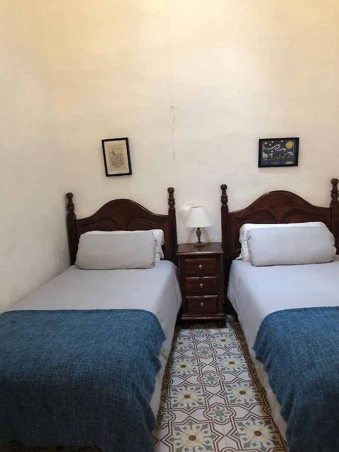 Apartment Andaluz Living - Traditional Andalusian House, Casa De Vecinos El Puerto de Santa Maria