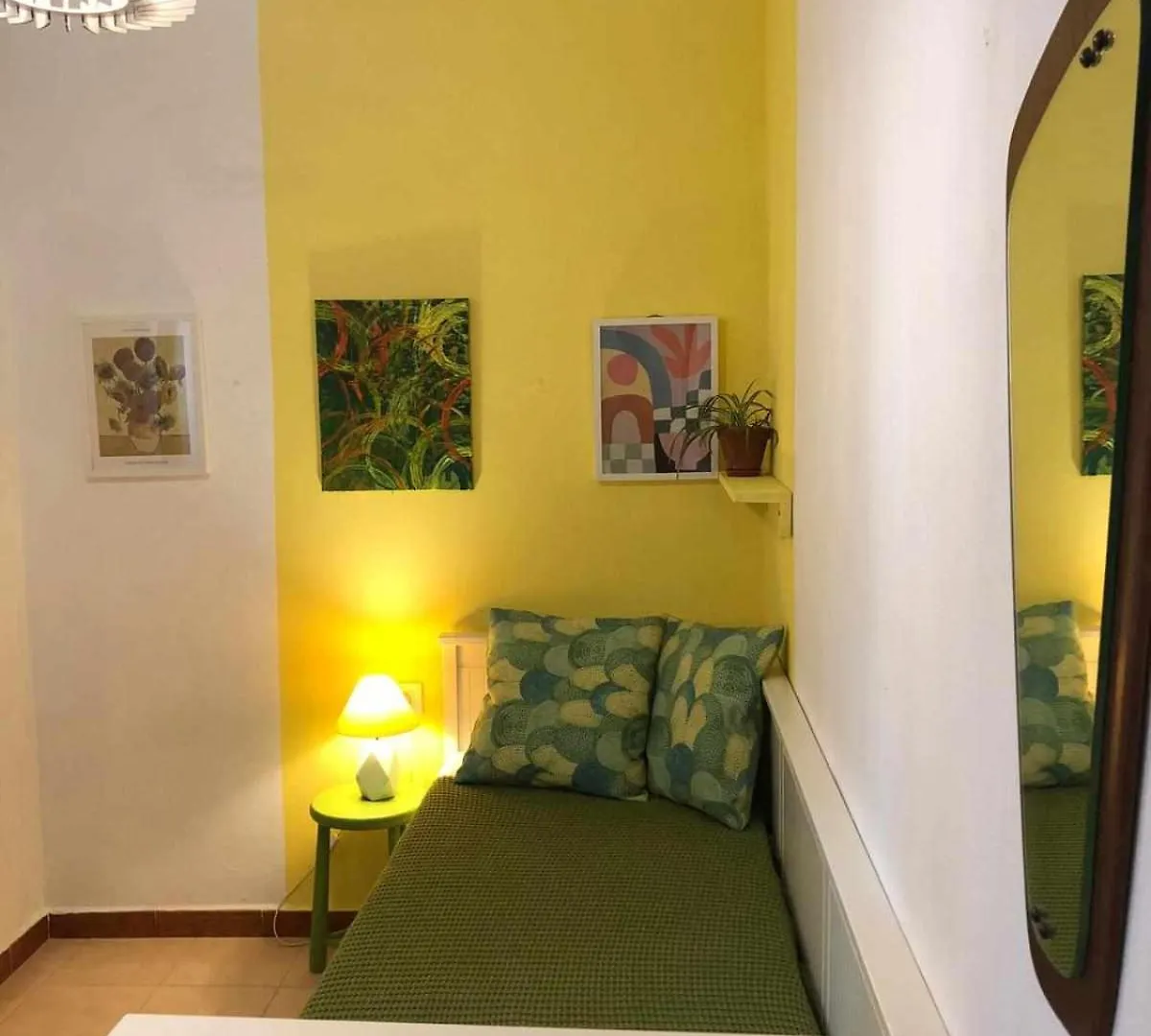 Apartment Andaluz Living - Traditional Andalusian House, Casa De Vecinos El Puerto de Santa Maria